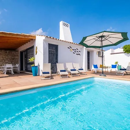 Belize - Piscina Aquecível Na Oura, Albufeira